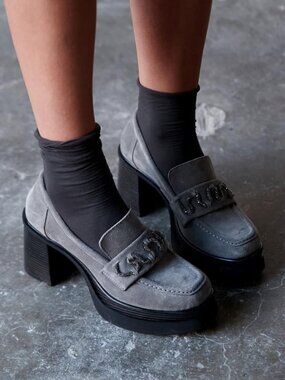 Piazza Grey Suede Jewel Block Heeled Loafers Shoes | pelinin ayakkabıları